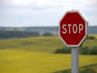 découvrez l'importance cruciale de la signalisation routière pour garantir la sécurité des usagers de la route. apprenez comment une signalisation efficace contribue à la prévention des accidents et améliore la fluidité du trafic.